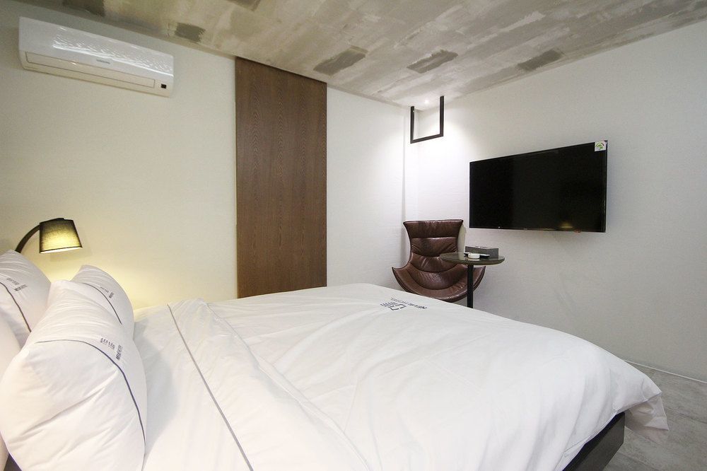 Jeonju Neue Hotel Esterno foto